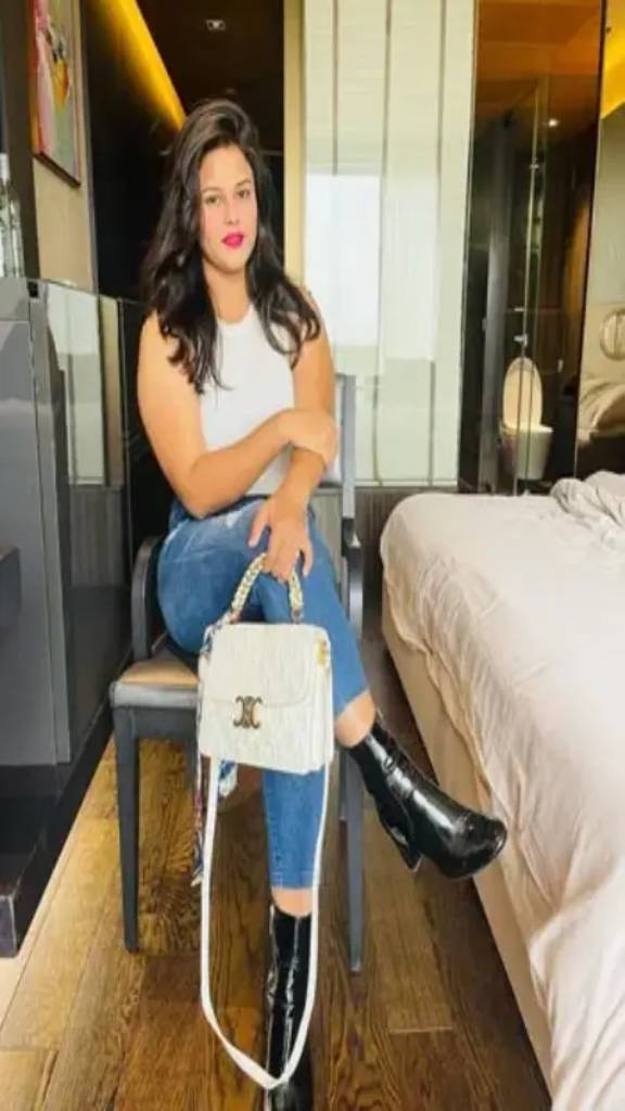 Juhu call girl service